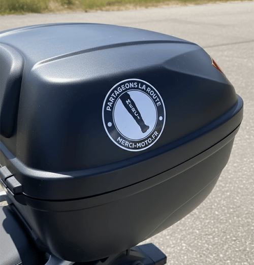 Autocollant moto "Partageons la route" – Merci - Moto - Merci - moto